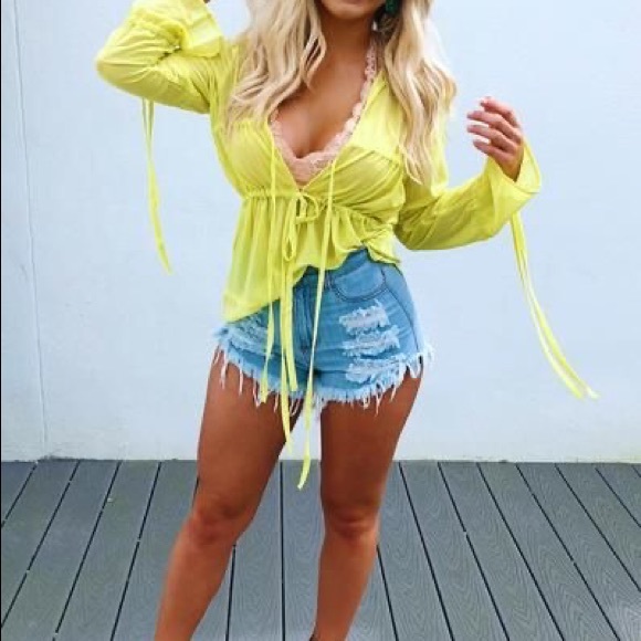 Flowy bubblegum pink blouse - Picture 3 of 4